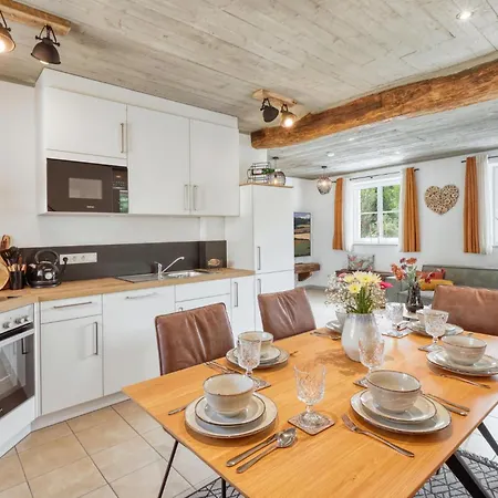 Cozy In With Sauna Irrhausen